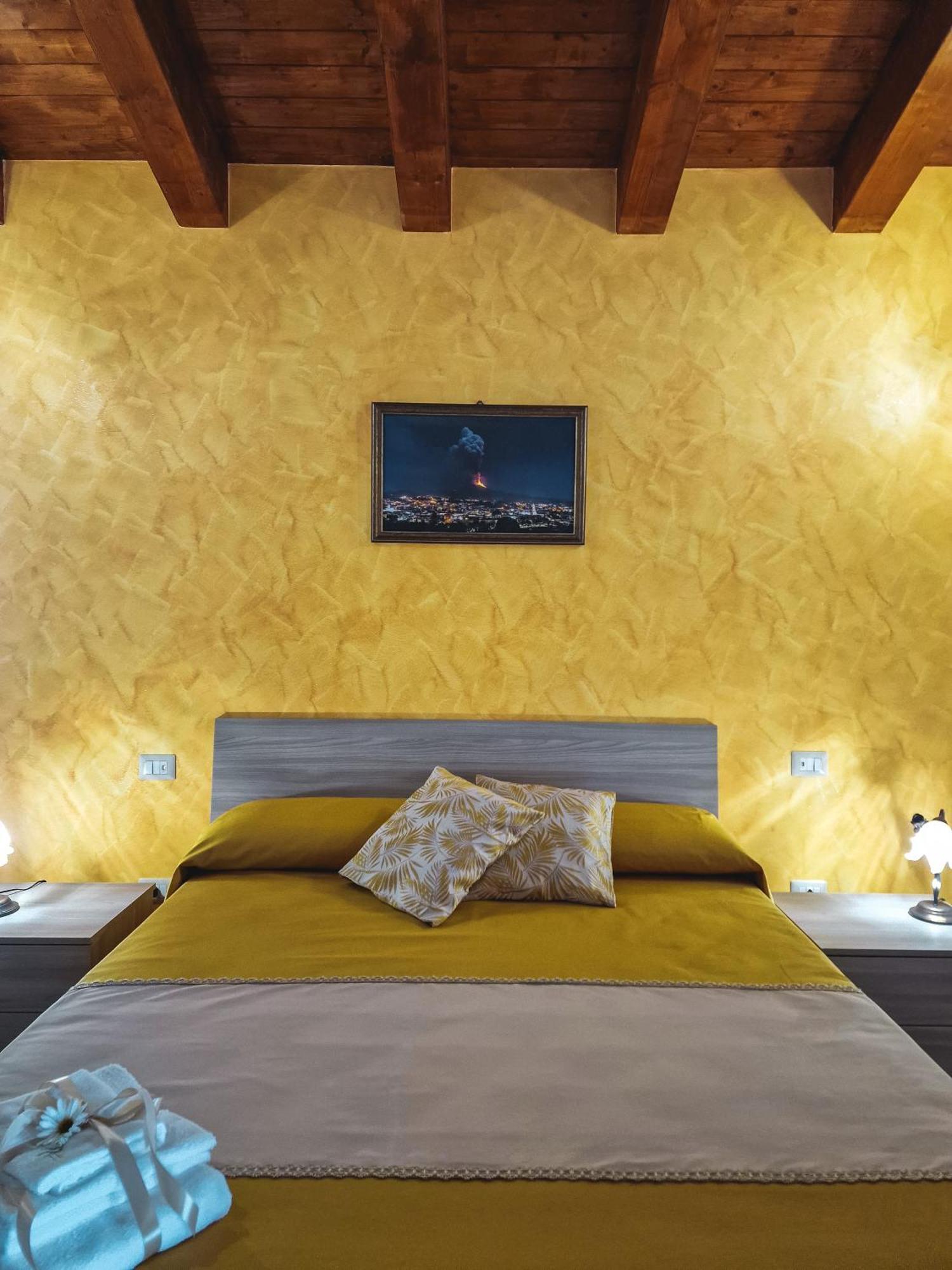 Agriturismo Bella Vista - Da Carmelo Санта Тереза ди Рива Стая снимка